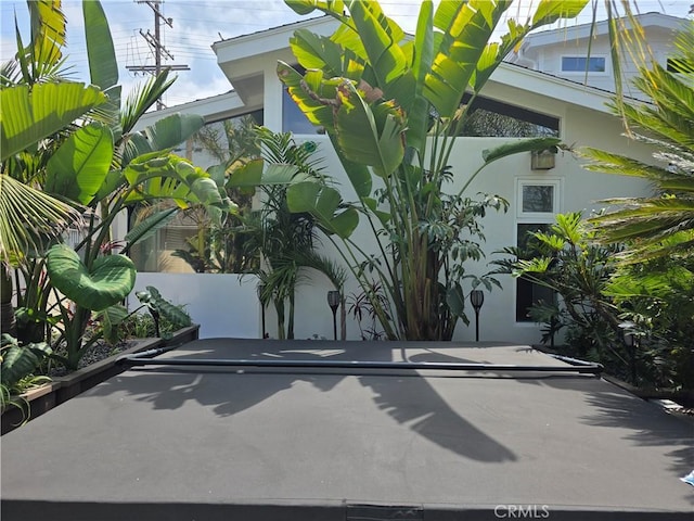 2774 Sawtelle Blvd, Los Angeles, CA 90064 - view of home's exterior with stucco siding