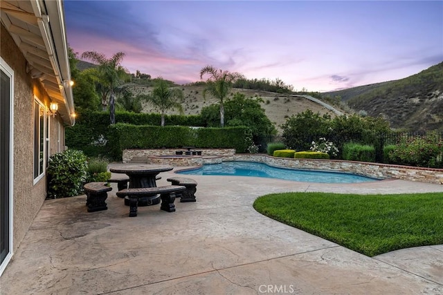 29773 Kimberly Dr, Agoura Hills, CA 91301 - photo 2