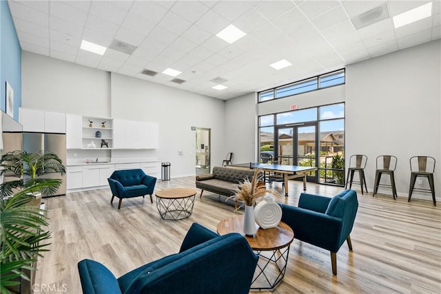 419 N Chandler Ave Unit 520, Monterey Park, CA 91754 - building lobby with a towering ceiling and a paneled ceiling