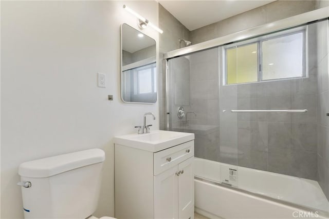 475 E Foothill Blvd, Pomona, CA 91767 - bathroom with vanity and enclosed tub / shower combo