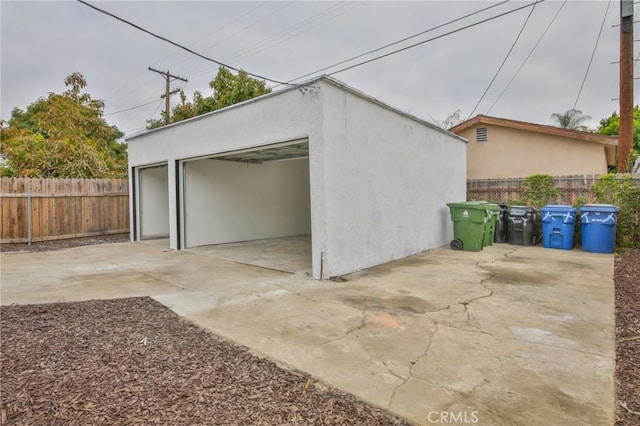 223 E 83rd St, Los Angeles, CA 90003 - view of detached garage