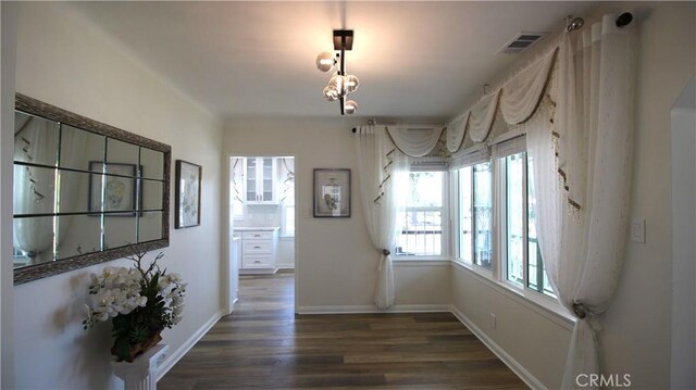 9801 S Hobart Blvd, Los Angeles, CA 90047 - photo 4