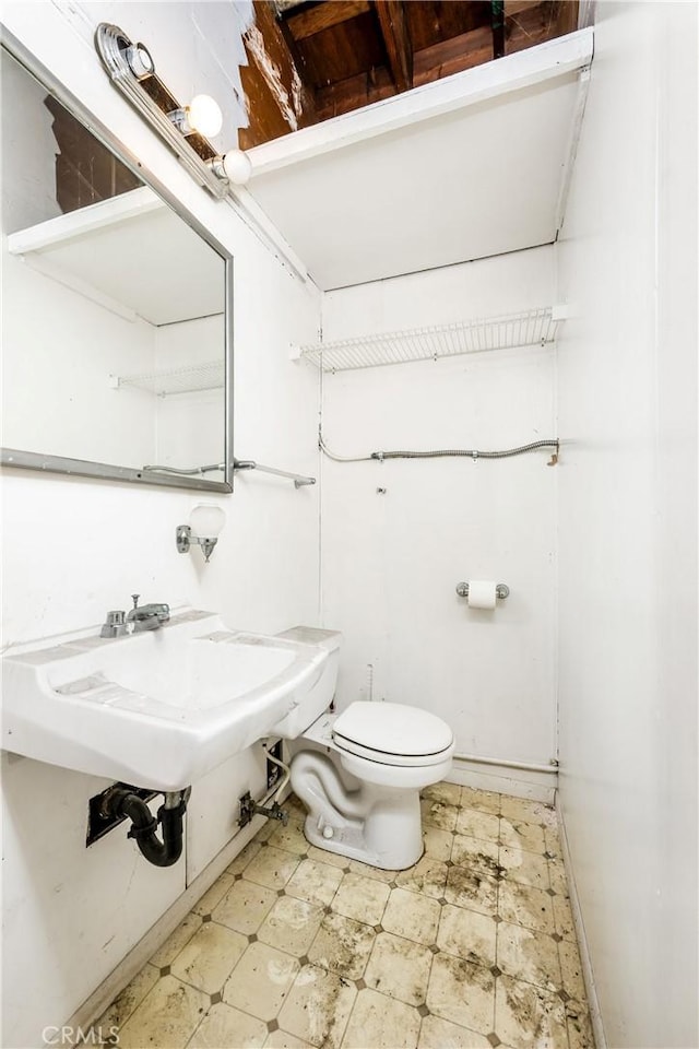 4115 E 10th St, Long Beach, CA 90804 - bathroom with tile patterned floors and toilet