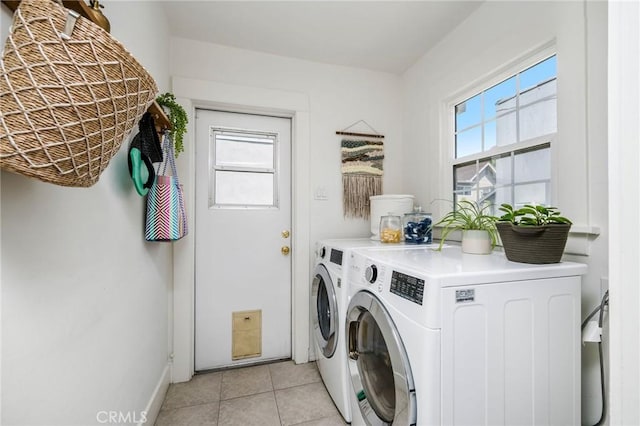 4115 E 10th St, Long Beach, CA 90804 - laundry room with washing machine and dryer and light tile patterned floors