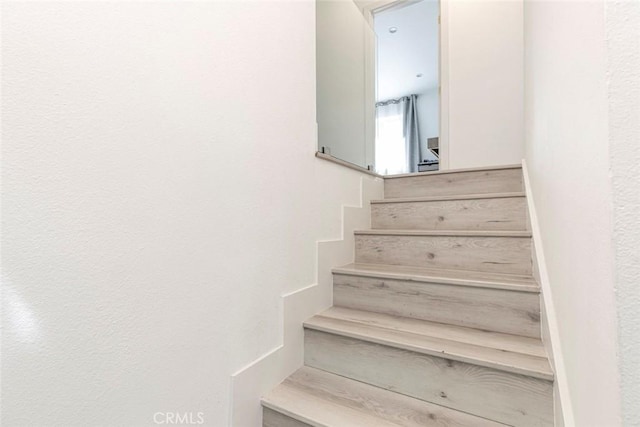 23500 Lloyd Houghton Pl, Newhall, CA 91321 - view of staircase