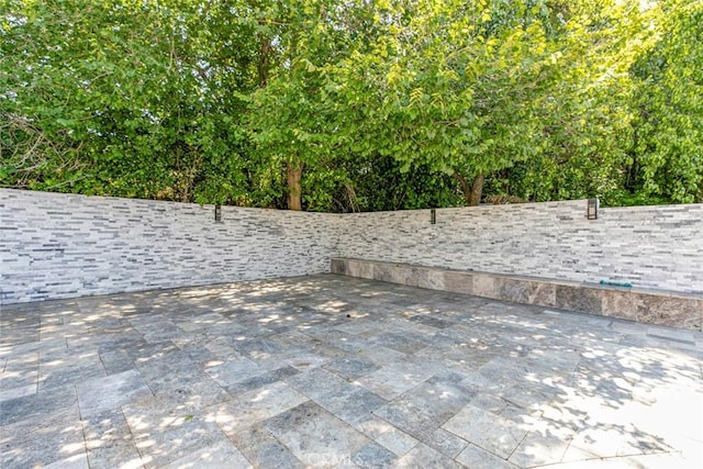 23500 Lloyd Houghton Pl, Newhall, CA 91321 - view of patio