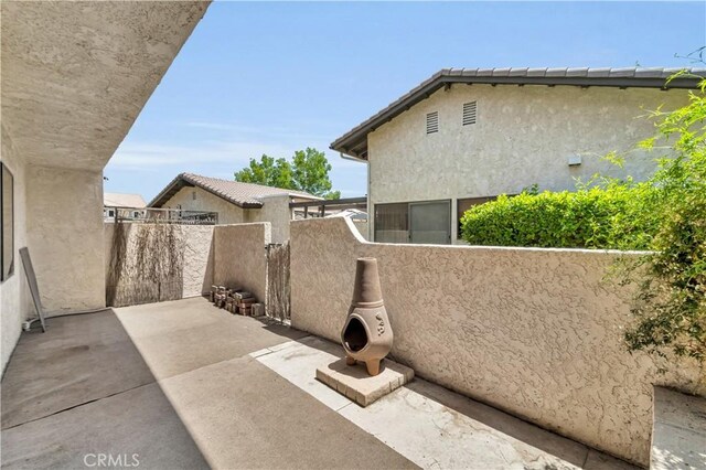 204 Hawk Ln, Palmdale, CA 93551 - view of patio