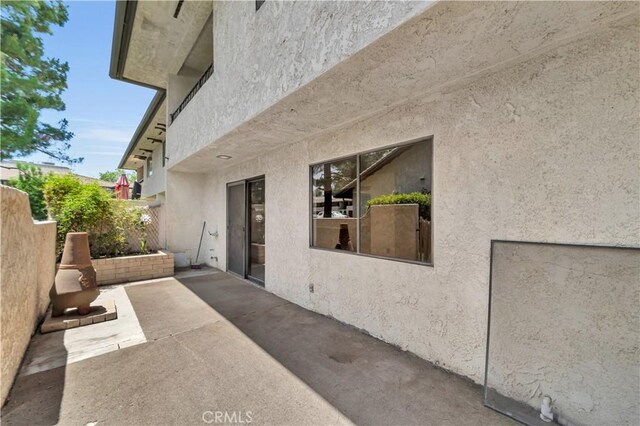204 Hawk Ln, Palmdale, CA 93551 - view of patio / terrace