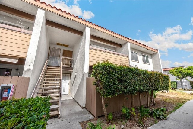 2521 W Sunflower Ave Unit R8, Santa Ana, CA 92704 - view of property with stairs