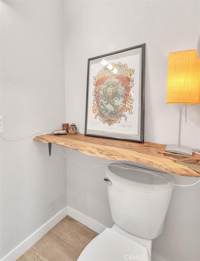 1068 Border Ave, Corona, CA 92882 - bathroom featuring baseboards