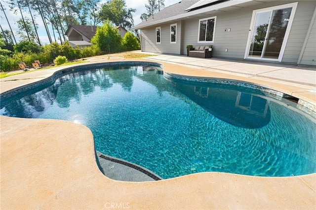 1340 Jeannie Ln, Paradise, CA 95969 - outdoor pool featuring a patio