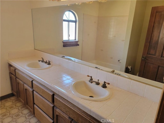 15440 Cactus St, Hesperia, CA 92345 - full bath featuring double vanity and toilet