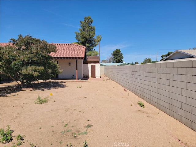 15440 Cactus St, Hesperia, CA 92345 - view of yard