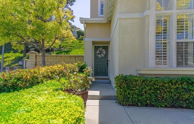 15 Parisville, Aliso Viejo, CA 92656 - property entrance featuring stucco siding
