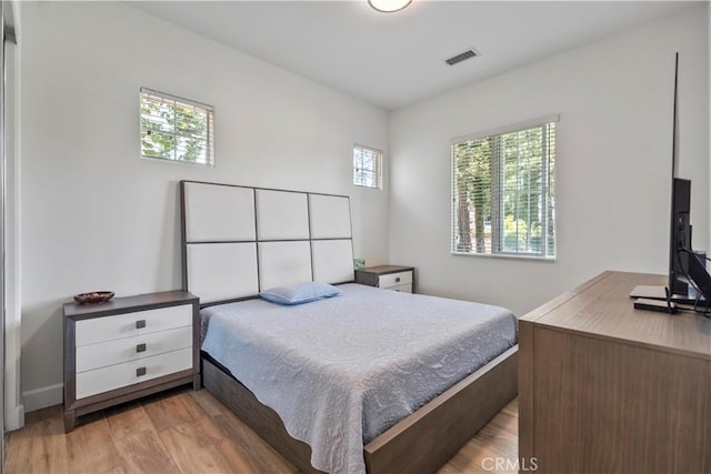 949 Moody Pl, Claremont, CA 91711 - bedroom featuring light wood-type flooring