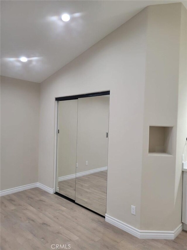 955 Mill Iron Way, San Jacinto, CA 92583 - view of closet