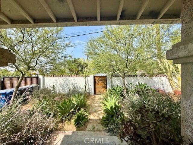 1186 Buelah Ave, City Terrace, CA 90063 - view of patio