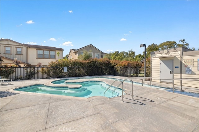56 Ashbrook, Irvine, CA 92604 - community pool with a hot tub and a patio area