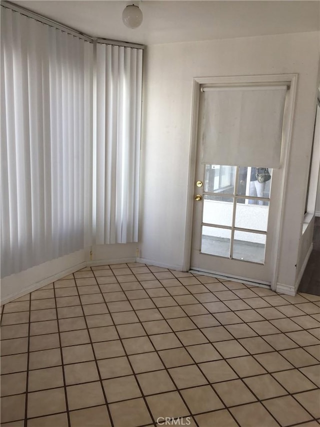 1509 W 146th St Unit 5, Gardena, CA 90247 - empty room with baseboards