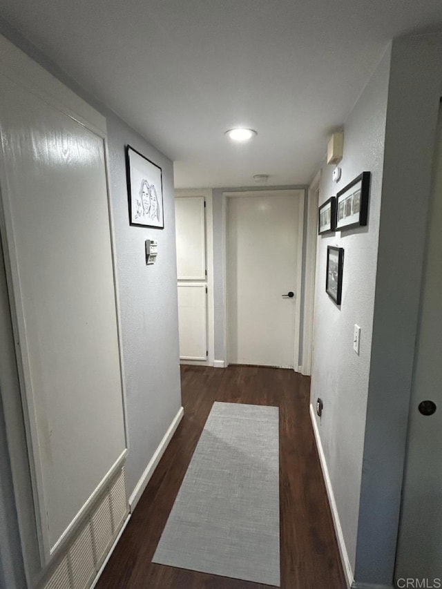 440 Citracado Pkwy Unit 30, Escondido, CA 92025 - hall with wood finished floors and recessed lighting