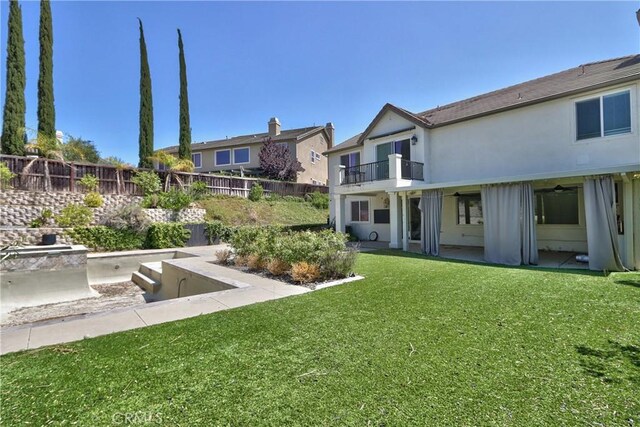 45118 Riverstone Ct, Temecula, CA 92592 - view of yard with a balcony