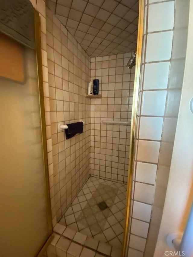 18735 Knapp St, Northridge, CA 91324 - bathroom featuring a stall shower