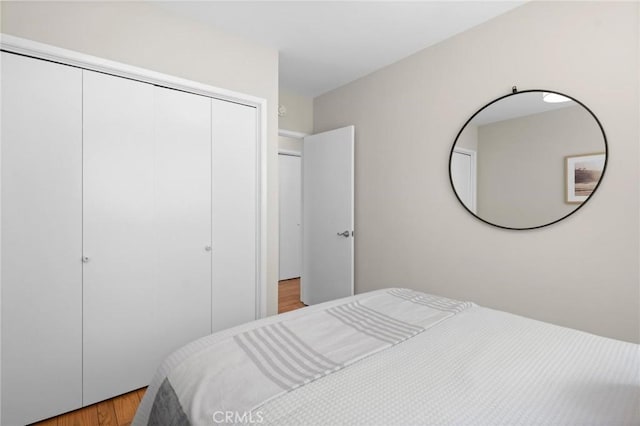 1715 Stanford Ave, Redondo Beach, CA 90278 - bedroom featuring light wood-style floors and a closet