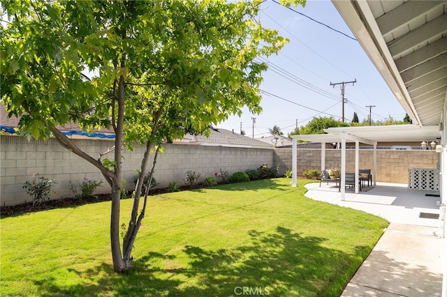 2406 S Pacific Ave, Santa Ana, CA 92704 - fenced backyard with a patio