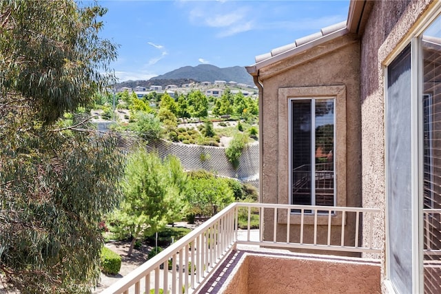 2275 Del Mar Way Unit 307, Corona, CA 92882 - balcony featuring a mountain view