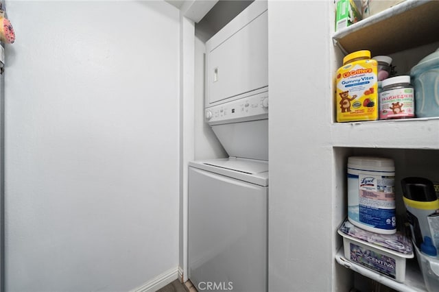 3051 Knollwood Ave, La Verne, CA 91750 - washroom featuring stacked washer / drying machine