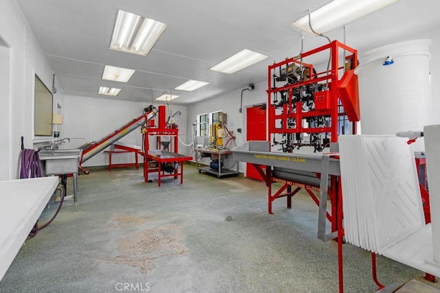 2645 Apple Ln, Julian, CA 92036 - garage featuring a workshop area