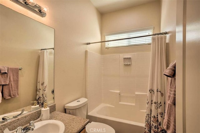 82756 Burnette Dr, Indio, CA 92201 - bathroom featuring vanity and shower / tub combo