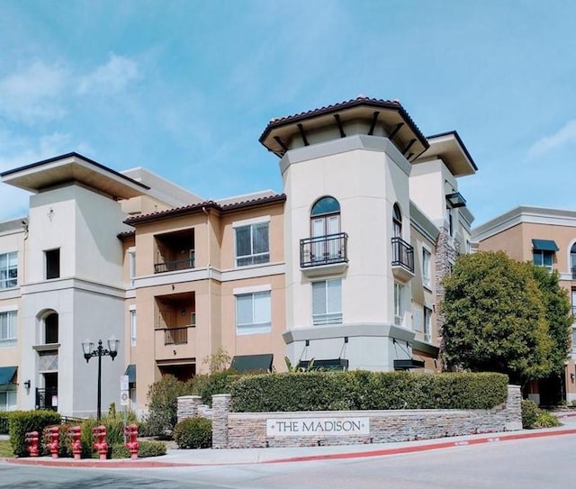 24595 Town Center Dr Unit 3407, Valencia, CA 91355 - view of building exterior