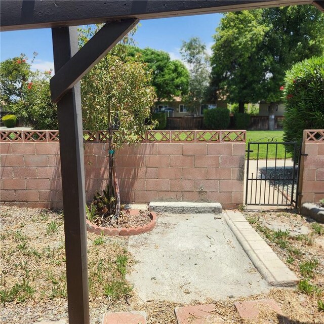 560 Palmer Dr, Hemet, CA 92543 - photo 17