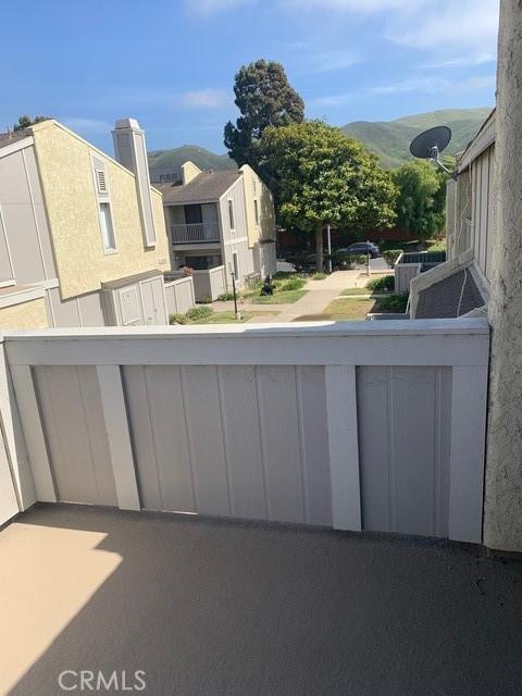 1317 W Cypress Ave Unit A2, Lompoc, CA 93436 - balcony with a residential view