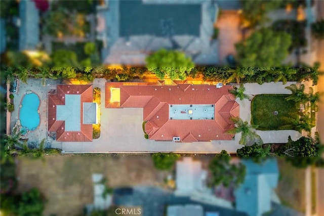 1118 S 6th Ave, Arcadia, CA 91006 - aerial view of a pool area