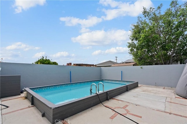 1381 W Summerland Ave, San Pedro, CA 90732 - view of swimming pool featuring a fenced backyard and a patio