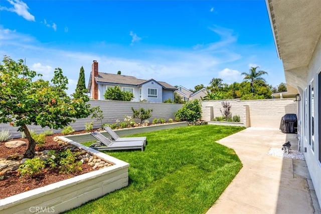 22461 Silver Spur, Lake Forest, CA 92630 - fenced backyard featuring a patio