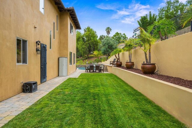 4149 Manchester Ave, Encinitas, CA 92024 - view of yard with a patio