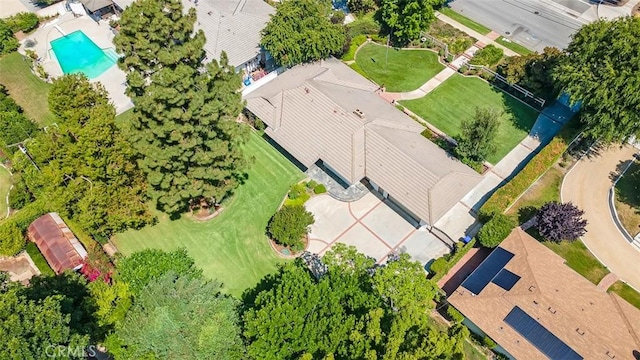 252 W 15th St, Upland, CA 91786 - aerial view of a pool