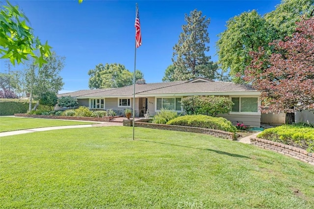 252 W 15th St, Upland, CA 91786 - ranch-style house with a front yard
