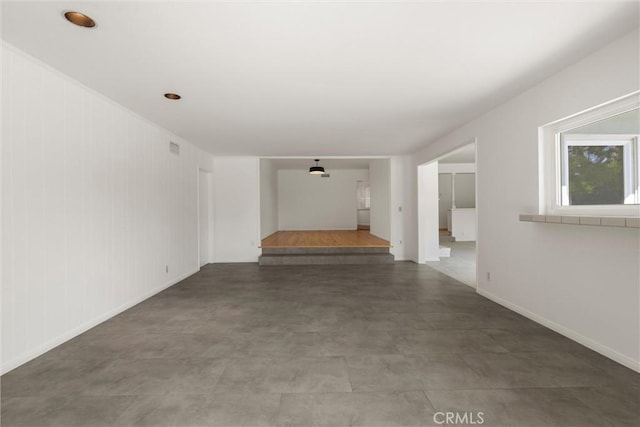 9508 Jellico Ave, Northridge, CA 91325 - empty room featuring baseboards