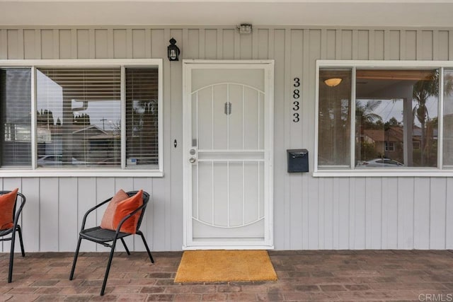 3833 Tomahawk Ln, San Diego, CA 92117 - doorway to property
