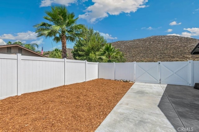 27111 Crews Hill Dr, Menifee, CA 92586 - fenced yard featuring a gate