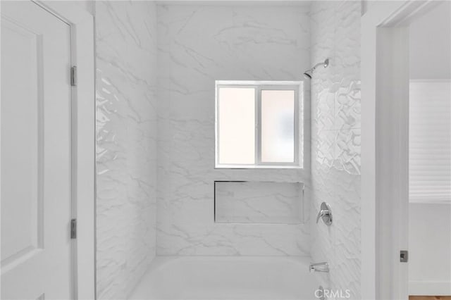7419 N Mia Ln, Van Nuys, CA 91405 - bathroom featuring shower / washtub combination