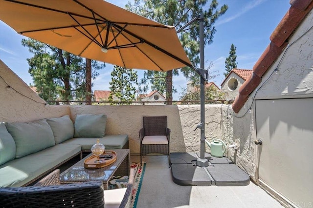 17915 Caminito Pinero Unit 264, San Diego, CA 92128 - view of patio / terrace with outdoor lounge area