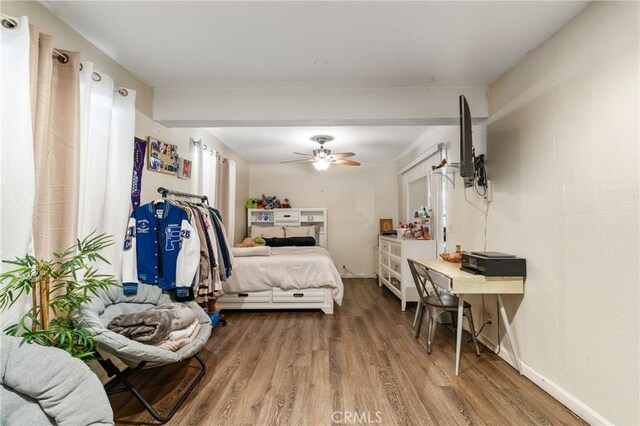 10422 Patricia Dr, Garden Grove, CA 92840 - bedroom with wood finished floors and a ceiling fan