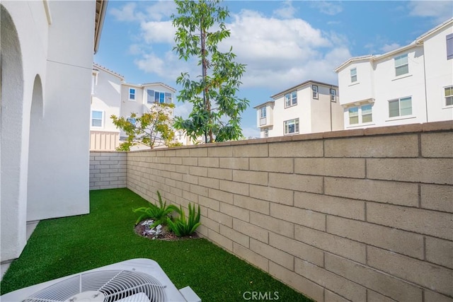 780 Stirrup, Rancho Mission Viejo, CA 92694 - fenced backyard featuring a residential view