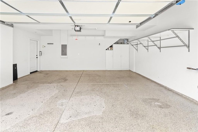 152 Jaripol Cir, Rancho Mission Viejo, CA 92694 - garage with electric panel and a garage door opener
