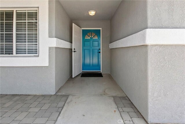 662 January St, Nipomo, CA 93444 - entrance to property featuring stucco siding